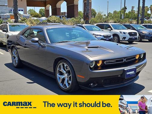 2016 Dodge Challenger SXT Plus