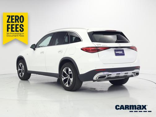 White 2025 Mercedes-Benz GLC 350e