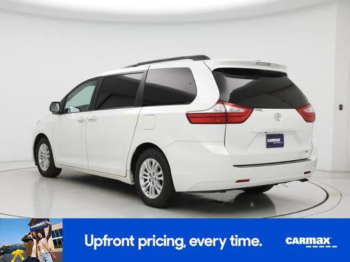 2016 Toyota Sienna XLE