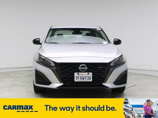 2023 Nissan Altima SR