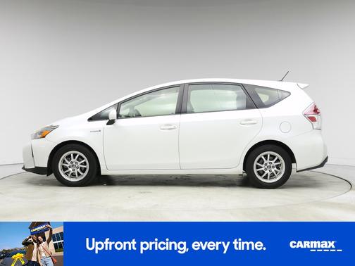 2015 Toyota Prius v Three