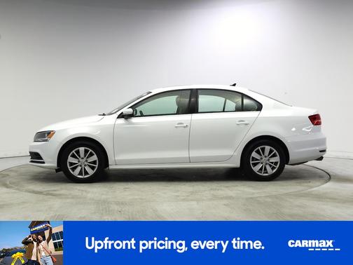 White 2015 Volkswagen Jetta SE