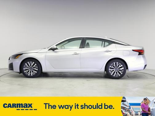 2023 Nissan Altima SV