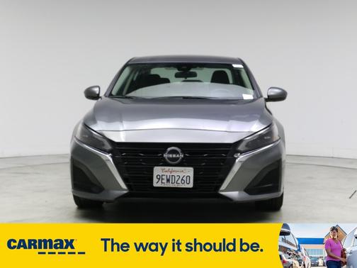 2023 Nissan Altima SV