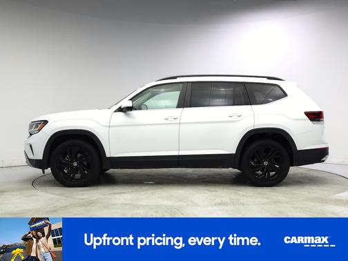 White 2022 Volkswagen Atlas SE w/Tech