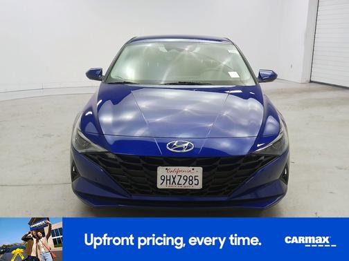 2023 Hyundai ELANTRA SE