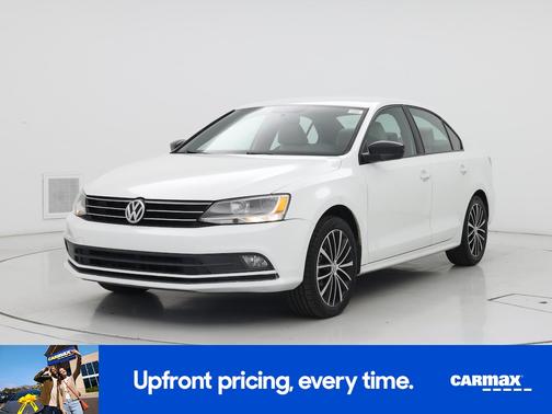 White 2016 Volkswagen Jetta Sport
