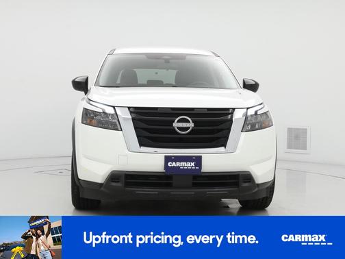 2024 Nissan Pathfinder S