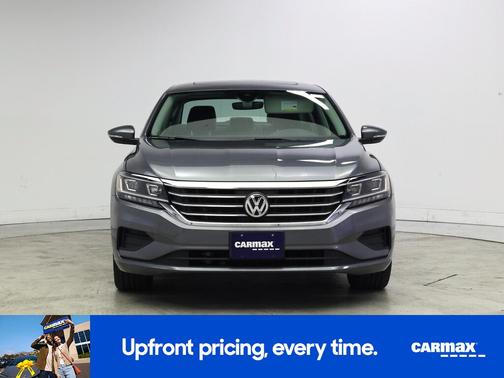 Gray 2022 Volkswagen Passat SE