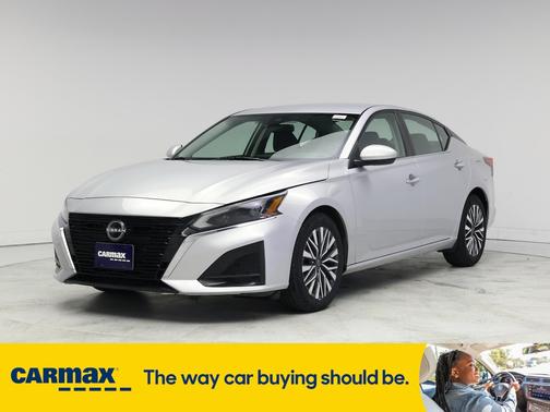 2023 Nissan Altima SV
