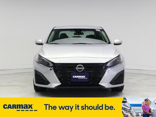 2023 Nissan Altima SV