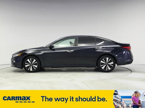 2022 Nissan Altima SV