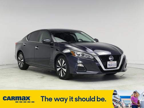 2022 Nissan Altima SV