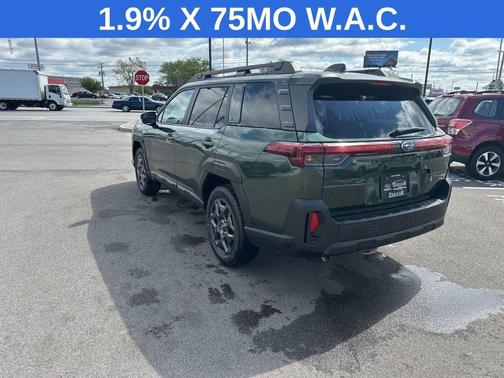 Deep Emerald Green Pearl 2026 Subaru Outback Premium