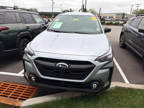 Ice Silver Metallic 2024 Subaru Outback Premium