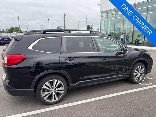 Crystal Black Silica 2020 Subaru Ascent Premium 8-Passenger