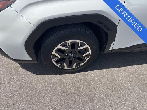 Crystal White Pearl 2025 Subaru Forester Premium