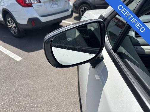Crystal White Pearl 2025 Subaru Forester Premium