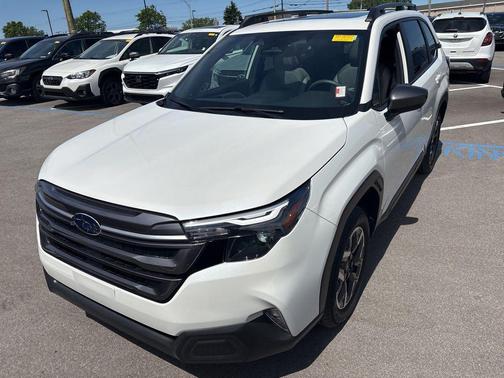 Crystal White Pearl 2025 Subaru Forester Premium