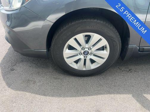 Gray 2018 Subaru Outback 2.5i Premium