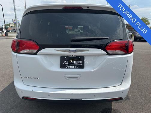 Bright White Clearcoat 2020 Chrysler Pacifica Touring-L Plus