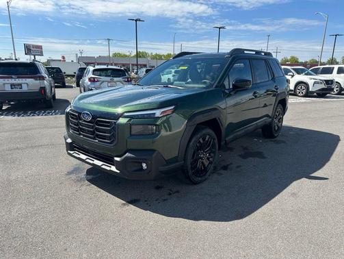 Deep Emerald Green Pearl 2026 Subaru Outback Limited XT