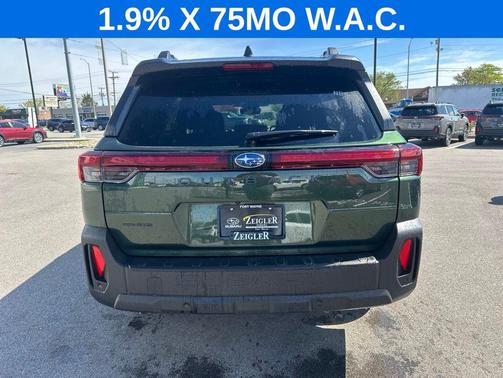 Deep Emerald Green Pearl 2026 Subaru Outback Limited XT