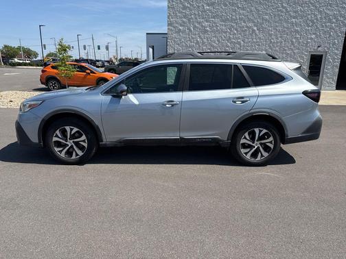 Ice Silver Metallic 2020 Subaru Outback Limited