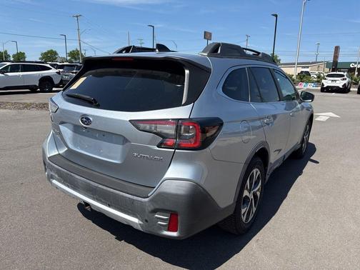 Ice Silver Metallic 2020 Subaru Outback Limited