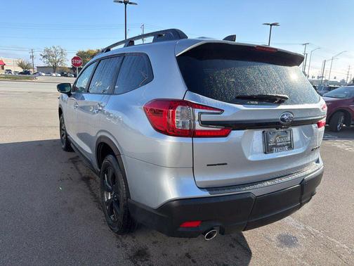 Ice Silver Metallic 2027 Subaru Ascent Premium 7-Passenger