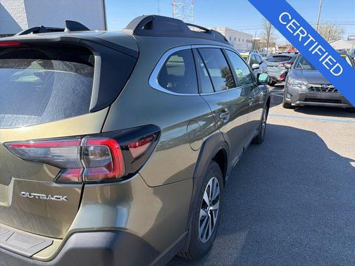 Green Metallic 2025 Subaru Outback Premium