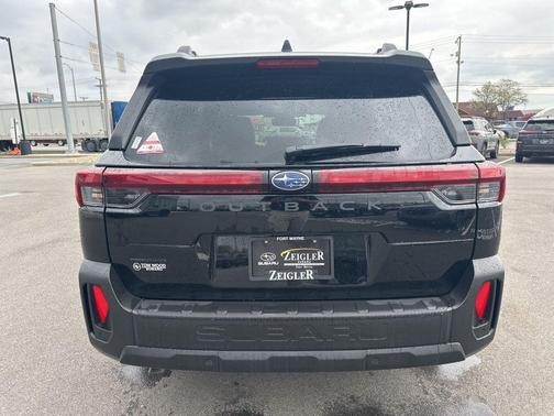 Crystal Black Silica 2026 Subaru Outback Premium