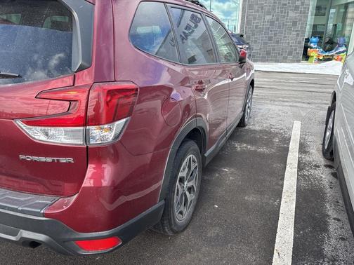 2021 Subaru Forester Premium