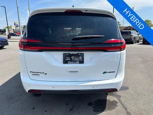 Bright White Clearcoat 2024 Chrysler Pacifica Hybrid Premium S Appearance Pkg