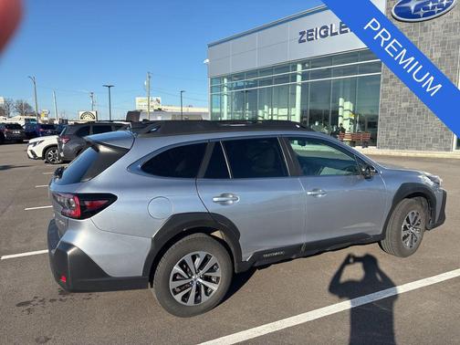2024 Subaru Outback Premium