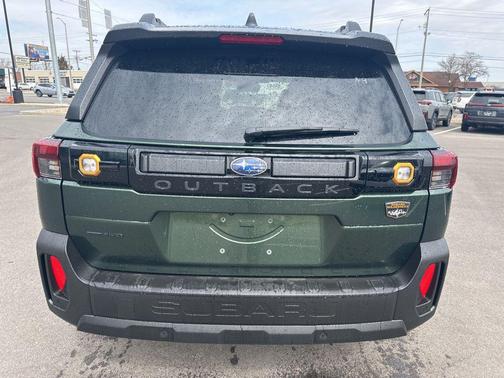 Deep Emerald Green Pearl 2026 Subaru Outback Wilderness