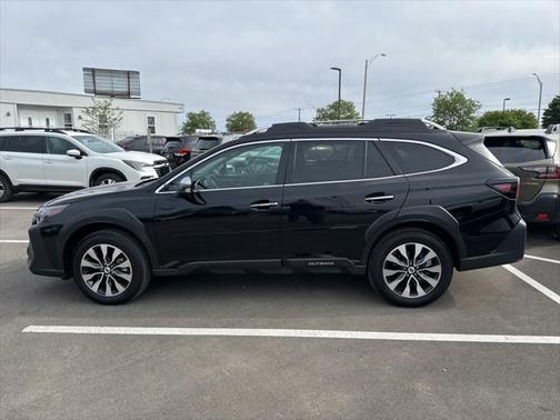 2024 Subaru Outback Touring XT