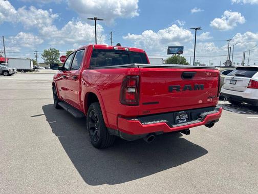 Flame Red Clearcoat 2025 RAM 1500 Big Horn/Lone Star