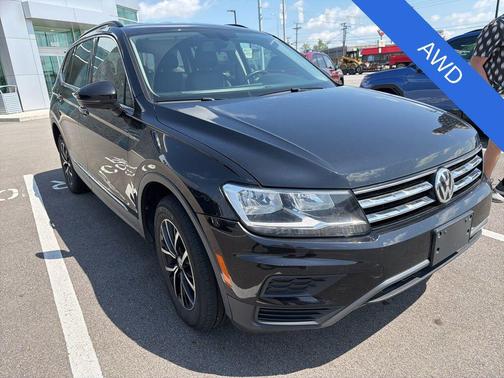 Black 2021 Volkswagen Tiguan 2.0T SE 4MOTION