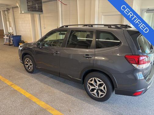 2024 Subaru Forester Premium