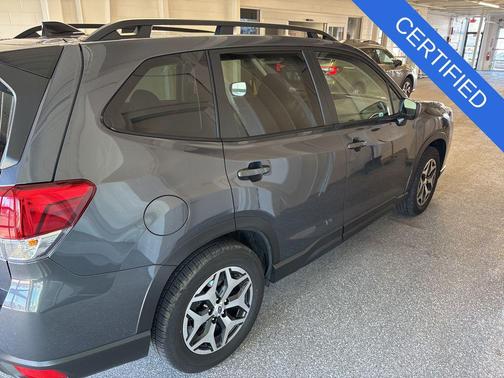 2024 Subaru Forester Premium