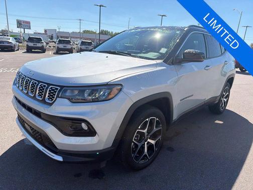 Silver Zynith Metallic Clearcoat 2025 Jeep Compass Limited 4x4