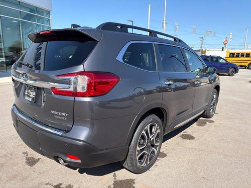 Magnetite Gray Metallic 2027 Subaru Ascent Touring 7-Passenger