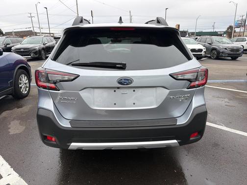 2025 Subaru Outback Limited XT