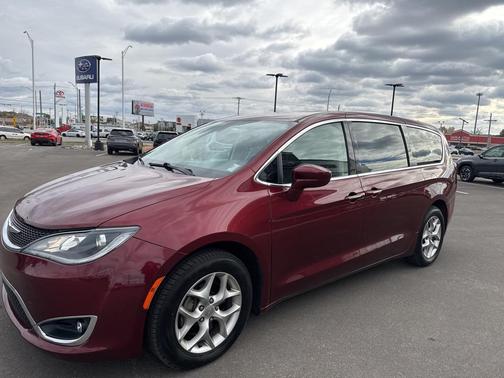 2019 Chrysler Pacifica Touring Plus