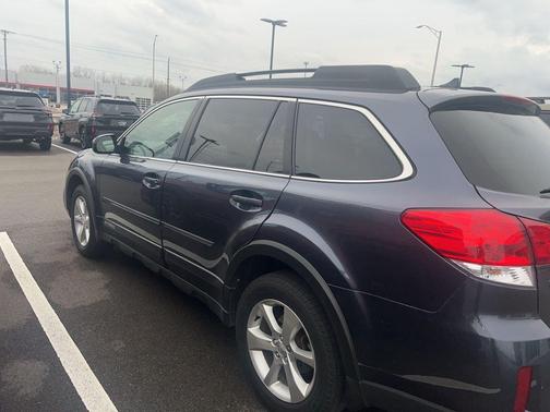 Gray 2014 Subaru Outback 2.5i Limited