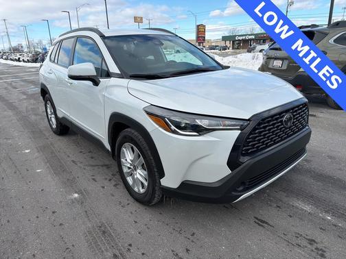 2022 Toyota Corolla Cross LE
