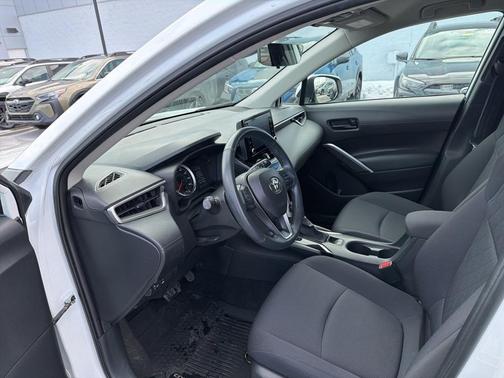 2022 Toyota Corolla Cross LE