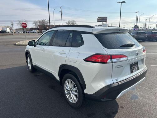 2022 Toyota Corolla Cross LE