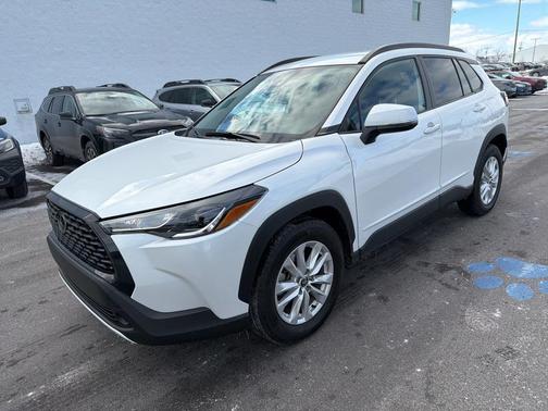 2022 Toyota Corolla Cross LE